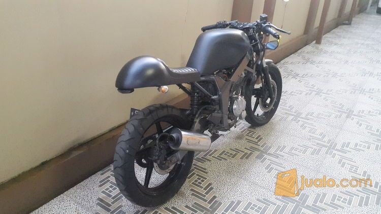 Caferacer Suzuki FXR 150 4 tak