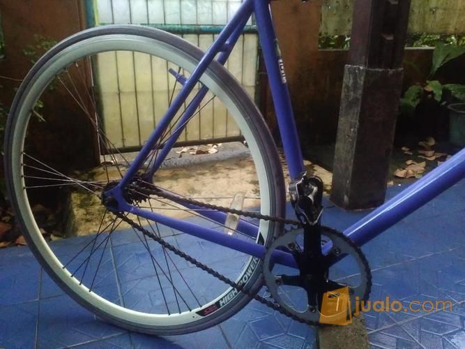 Sepeda Fixie KOZURE
