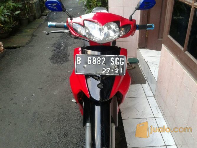 suzuki shogun R 125 th.2005