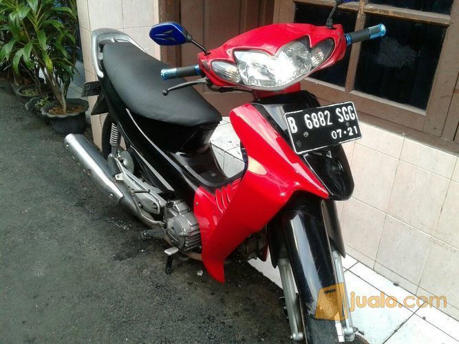 suzuki shogun R 125 th.2005