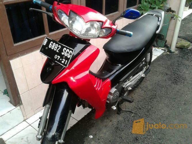 suzuki shogun R 125 th.2005