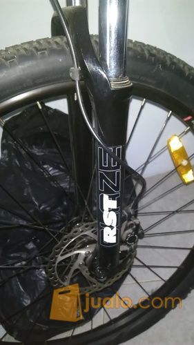 Sepeda gunung MTB merk Wim cycle Thrill Agent TR 1.0 warna putih biru