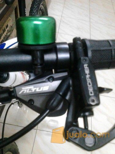 Sepeda gunung MTB merk Wim cycle Thrill Agent TR 1.0 warna putih biru