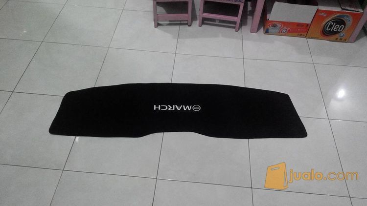 Cover Dashboard Nissan March