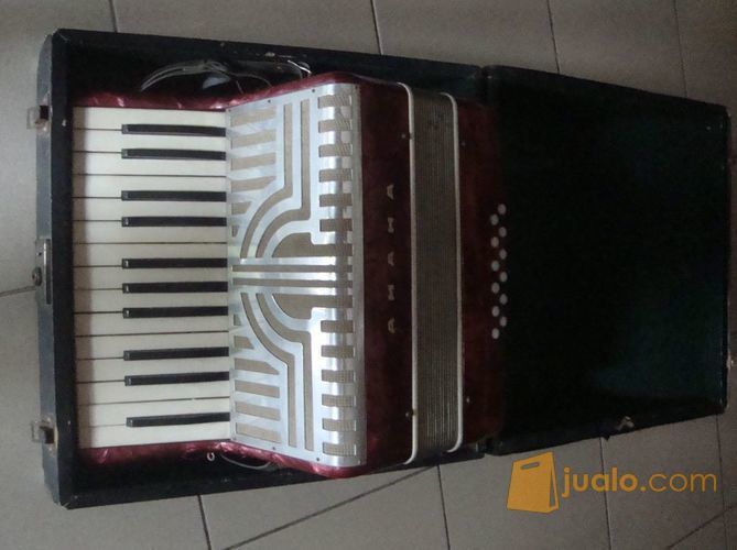 Akordeon-Accordion 12 Bass Yamaha. Vintage Antik Made in Japan