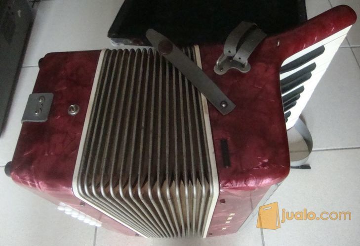 Akordeon-Accordion 12 Bass Yamaha. Vintage Antik Made in Japan