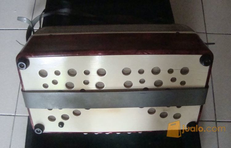 Akordeon-Accordion 12 Bass Yamaha. Vintage Antik Made in Japan