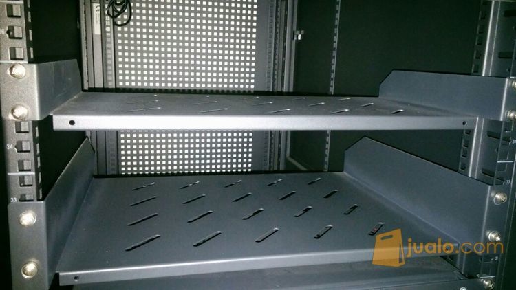Flat shelf atau tatakan rack server di Surabaya