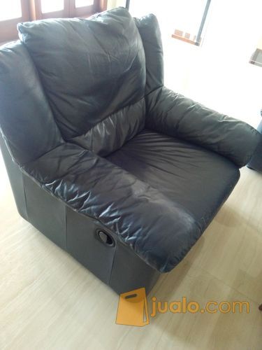 Sofa CELLINI kulit asli masih bagus dan elegan