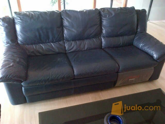 Sofa CELLINI kulit asli masih bagus dan elegan
