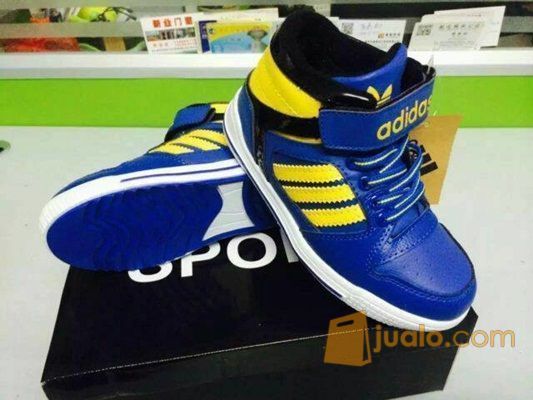 140- Sepatu Anak / Sepatu Adidas Kids LED