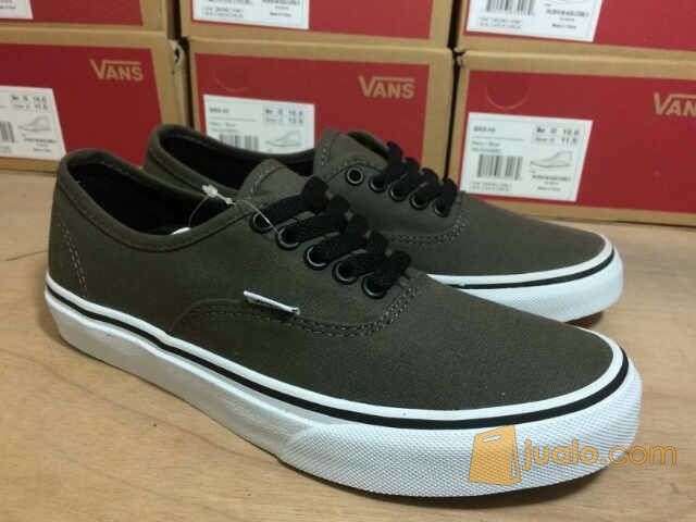 Sepatu Sneakers Casual Skate /Sepatu Vans Authentic Grey White