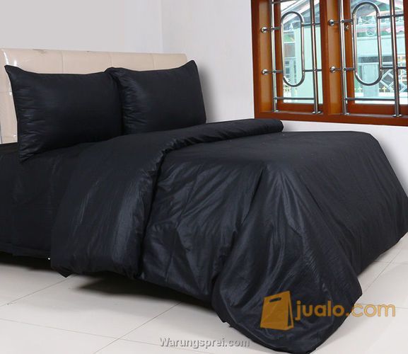 Sprei Polos Hitam Uk 160x200x40 Cm