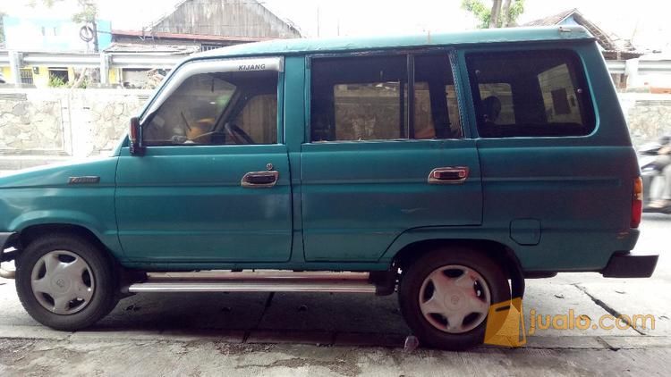 Mobil Kijang 1990 Hijau Metalik