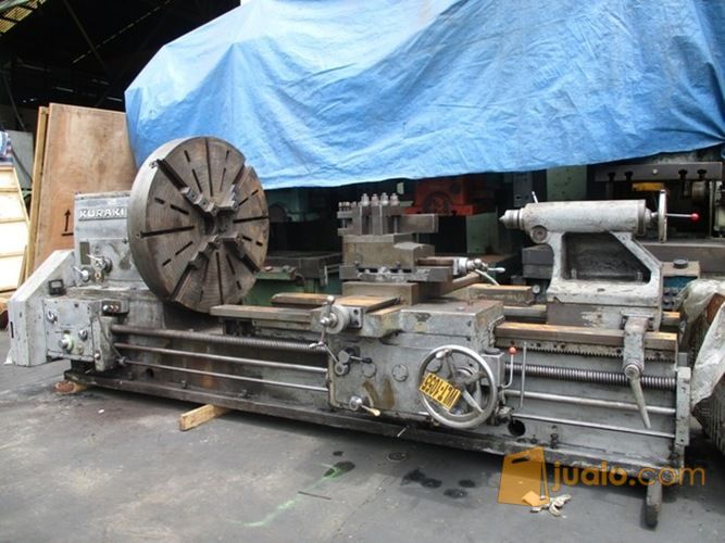 Mesin bubut / Lathe machine KURAKI Ex Jepang