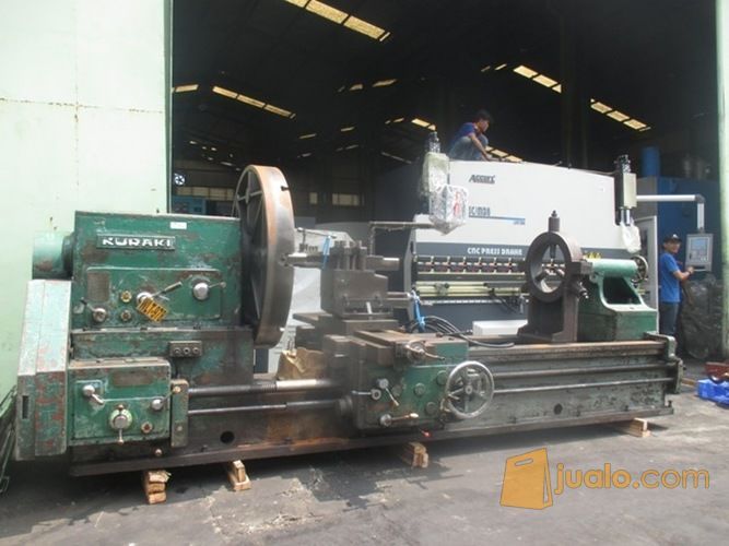 Mesin bubut / Lathe machine KURAKI Ex Jepang
