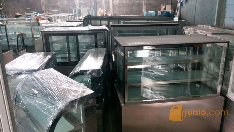 Cake Showcase 120 (Custom) tersedia ukuran/dimensi lain