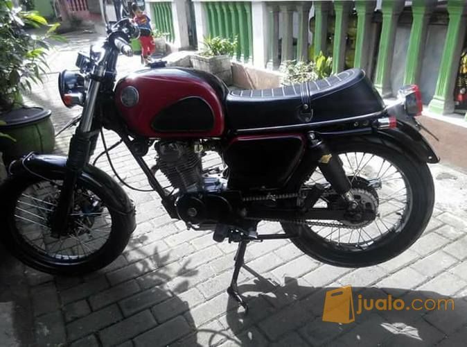 Honda cb 100 tahun 1980