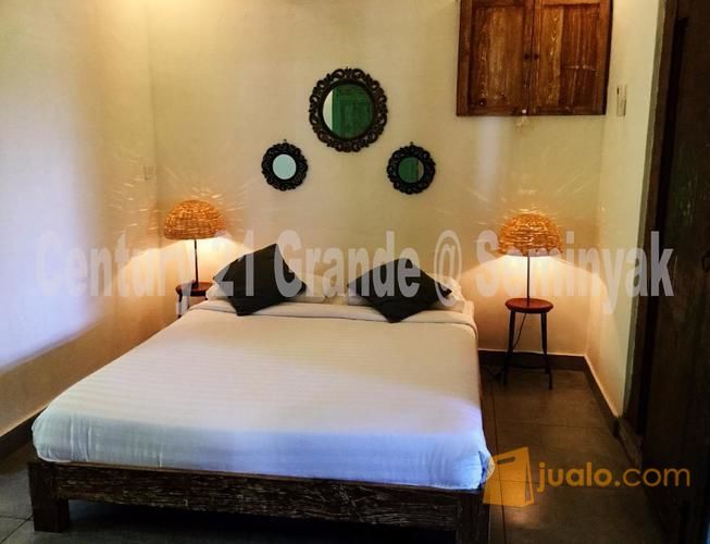 Di Jual Villa Dengan Panorama Sawah di Padang Tawang Canggu Bali