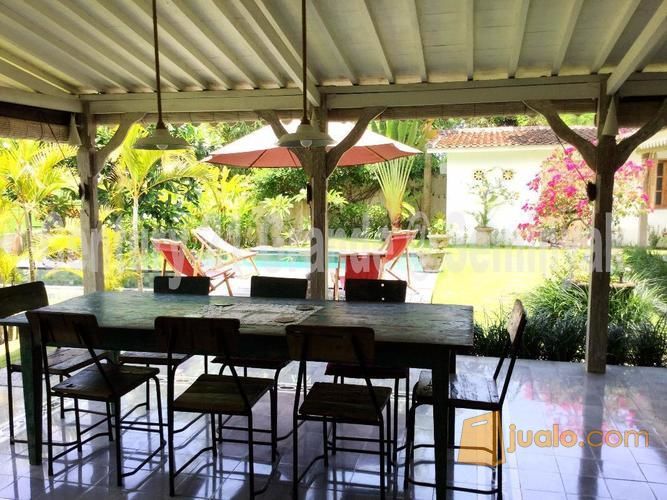 Di Jual Villa Dengan Panorama Sawah di Padang Tawang Canggu Bali