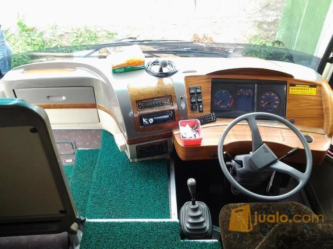 Jual Bus Pariwisata, Medium Adiputro Hino FB 2012 ( Istimewa )