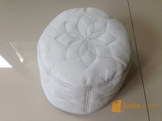KOPIAH/PECI KULIT DOMBA D08e