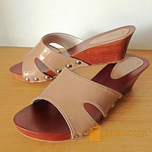 sandal sendal wanita cewe kayu mahoni 5 7 cm wedges kelon hitam selop