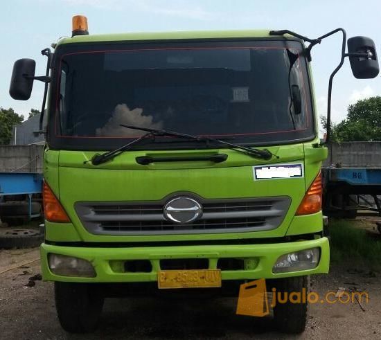 Dijual HINO LOHAN HEAD TRUCK ENGKEL 2009 & 2010