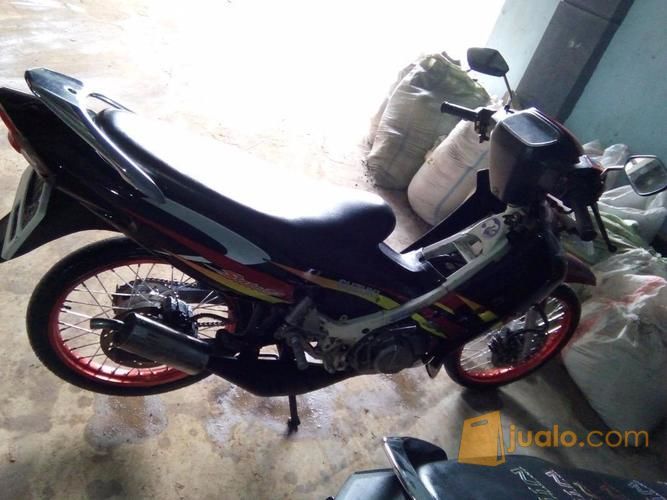 motor satria hiu 2004