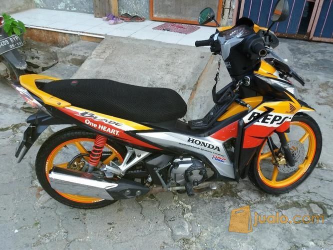 Honda Blade Repsol 2013