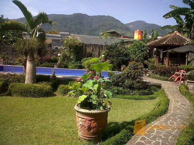 Villa Yani Cisarua Puncak Bogor