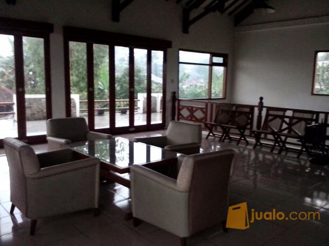 Villa Yani Cisarua Puncak Bogor