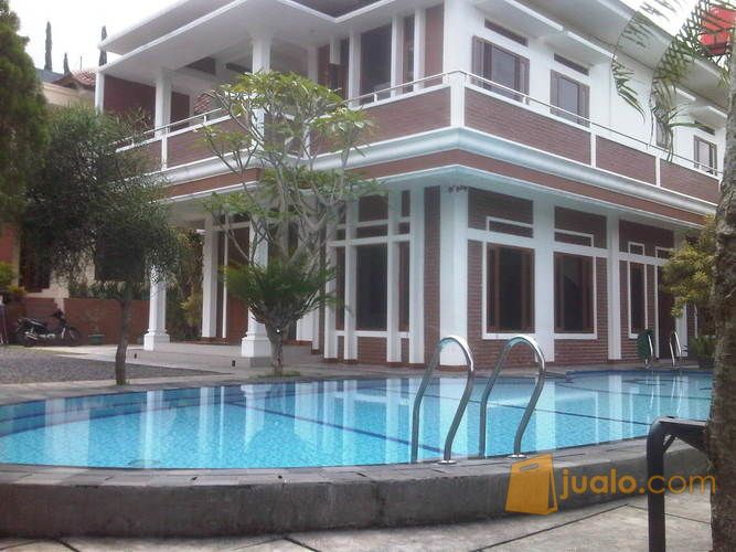 villa hira cisarua puncak
