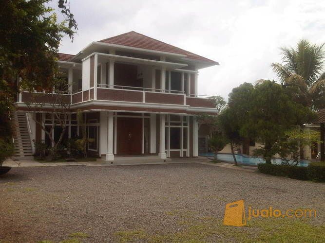 villa hira cisarua puncak
