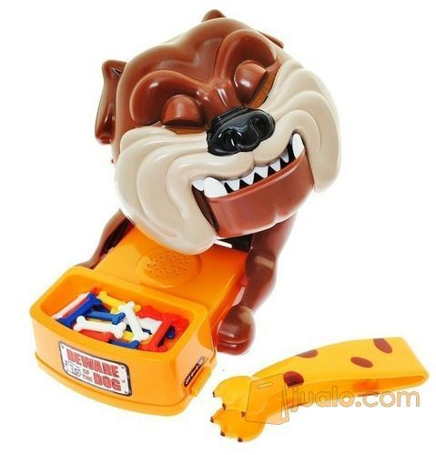Mainan Anjing Galak Gigit Tulang / Beware The dog Running Man Korea