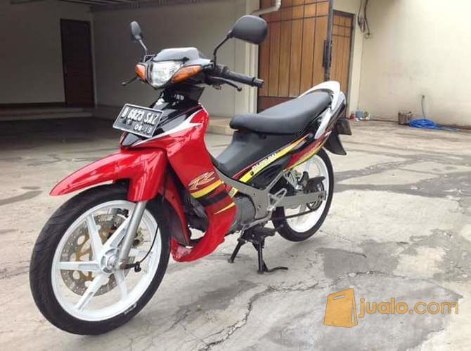 satria hiu 2004 merah hitam,mantap!!
