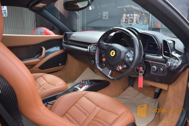 Ferrari F458 Spider Warna Merah 2012