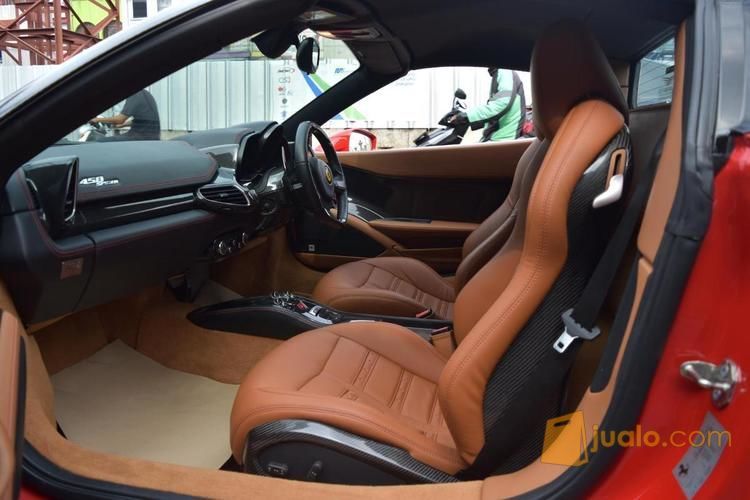 Ferrari F458 Spider Warna Merah 2012