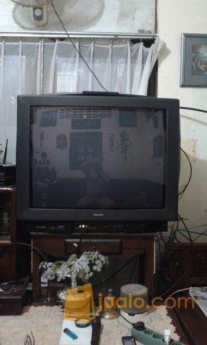 dijual tv. tabung 32" inc Toshiba blac kondisi normal siap tayang