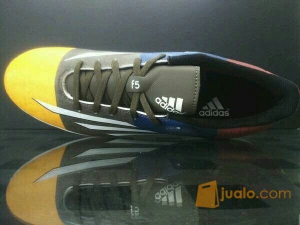 Sepatu Futsal Adidas F5 TF Messi Astro Turf