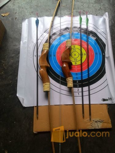 BUSUR DAN ANAK PANAH ( PANAHAN TRADISIONAL )