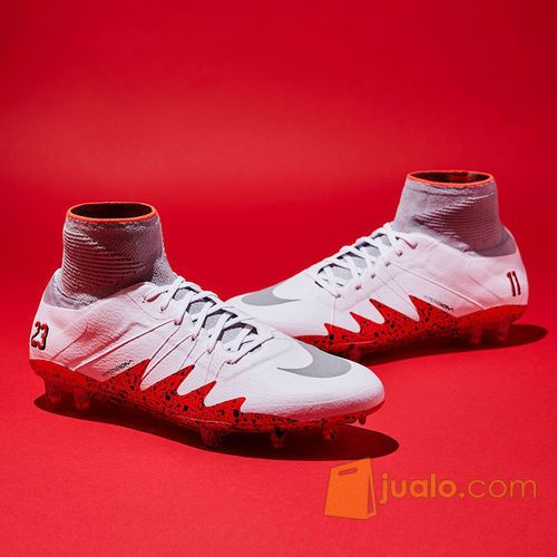 Sepatu Bola Nike Hypervenom Phantom II Neymar Jr FG White