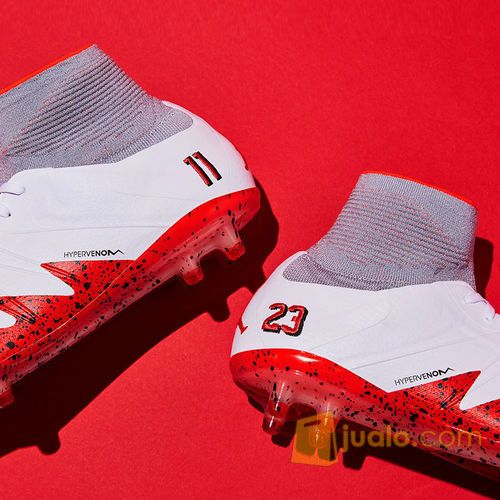 Sepatu Bola Nike Hypervenom Phantom II Neymar Jr FG White
