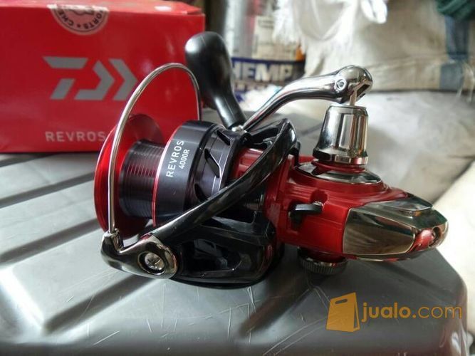 Reel Daiwa Revros 4000R