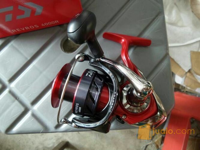 Reel Daiwa Revros 4000R