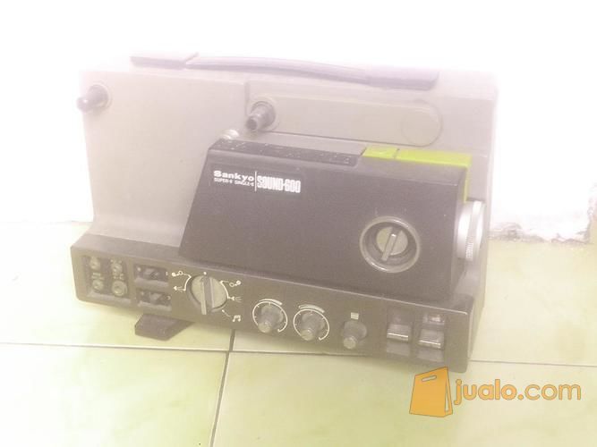 Proyektor jadul Sankyo sound 600