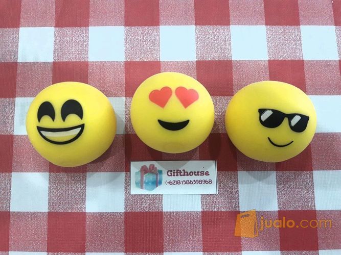 squishy strechy ball emoticon