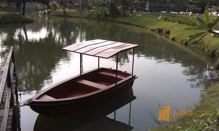Perahu mini boat / perahu danau