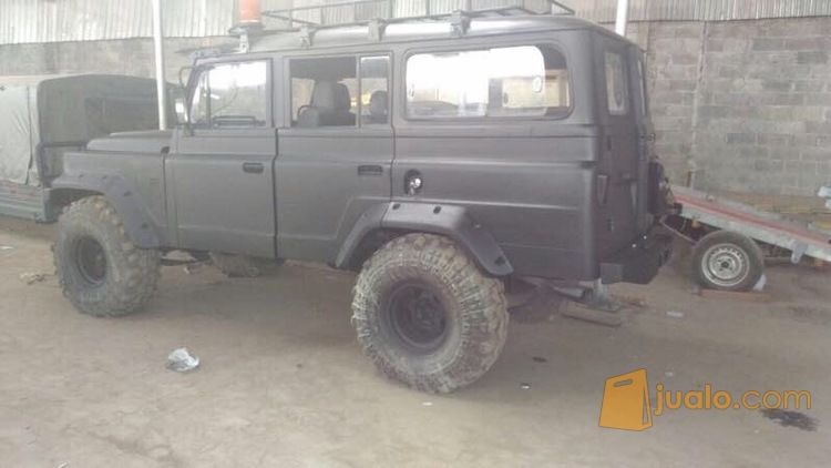 Mobil off-road Nissan patrol long chassis super langka