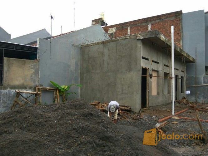 rumah kost 3 kamar konstruksi 2 lantai lokasi di rendeng
